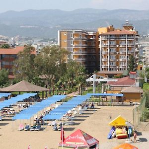 Senza Inova Beach Hotel